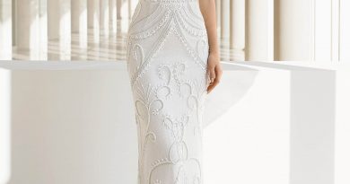 6a76b956 d349 4909 812f 3915b335076a 390x205 - 17 Wedding Gowns Will Make You Get Lots Of Compliments And Feel Like A Princess